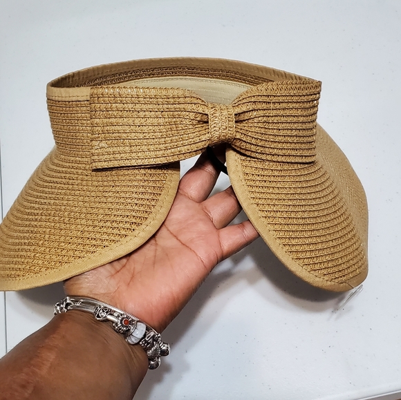 Loft Outlet Bow Straw Beach Tan Visor - Picture 2 of 6